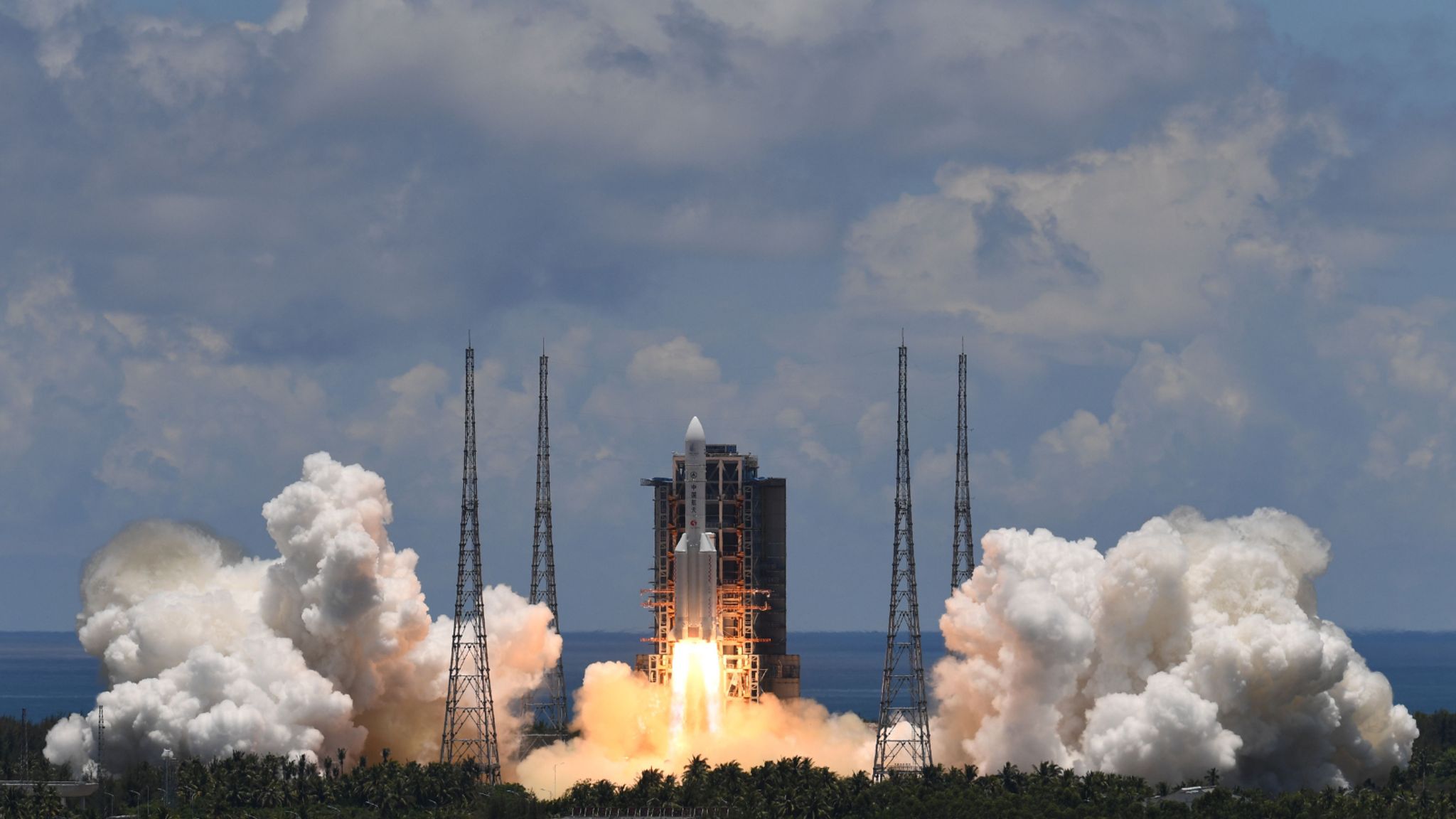 China Launches Mission To Mars In Search For Signs Of Life | World News ...