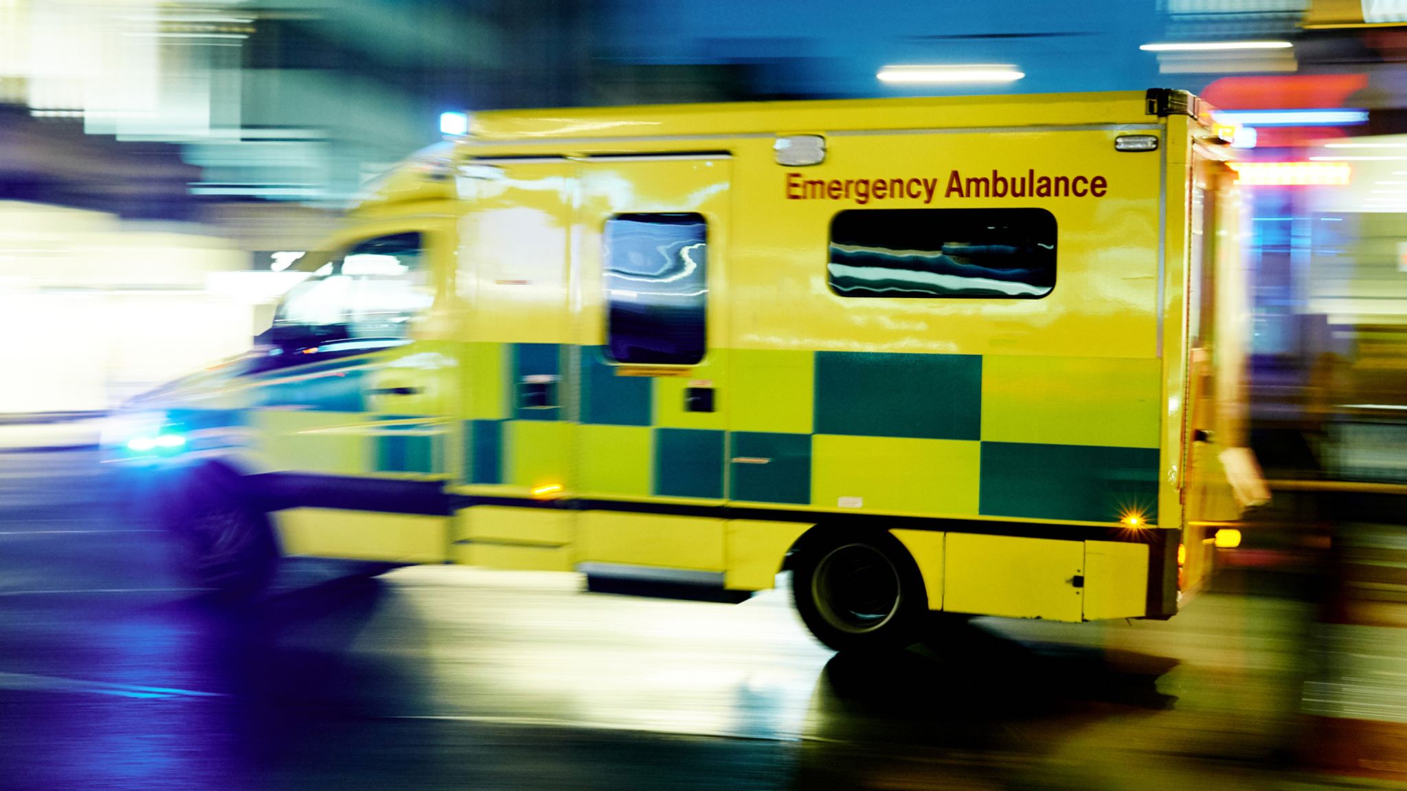 Coronavirus Hundreds of violent attacks on ambulance workers during