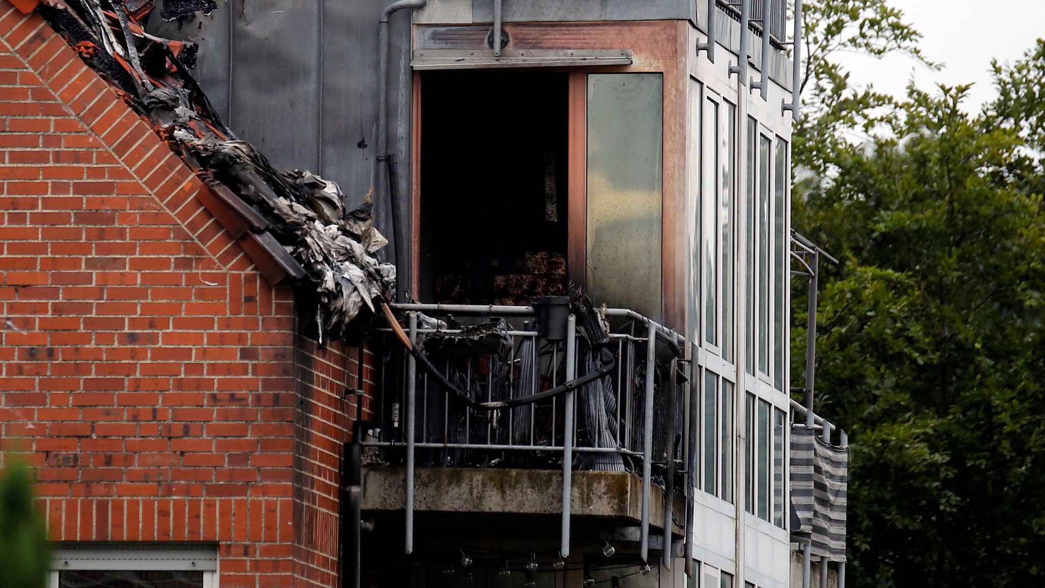 Germany: Three dead as plane hits hot air balloon and crashes into ...