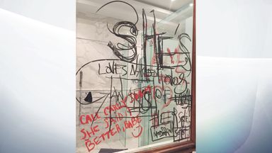 graffiti on a mirror in Australia at a house rented by Depp in 2015 while he was filming Pirates Of The Caribbean.