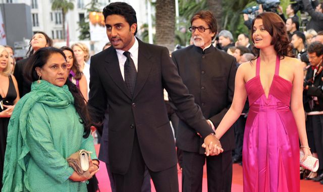 Amitabh Bachchan: Bollywood star and son Abhishek in hospital with coronavirus