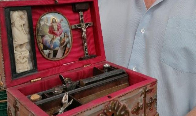 Mysterious 'vampire-slaying kit' including pistol and knife up for auction
