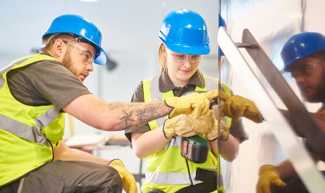 Coronavirus: Firms to be paid £1,000 bonuses to hire young people as part of economic recovery