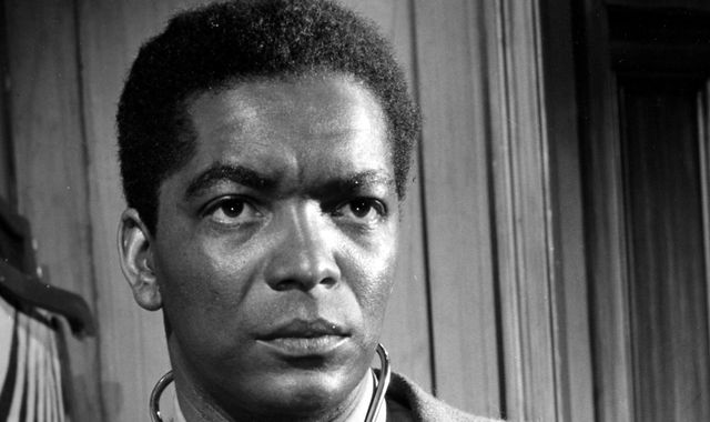 Earl Cameron: Tributes paid to 'groundbreaking' black actor who appeared in Bond and Doctor Who