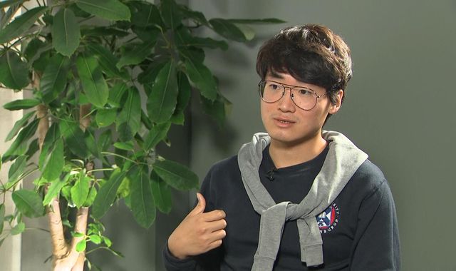 Hong Kong: Asylum for 'tortured' consulate worker could give hope to other activists