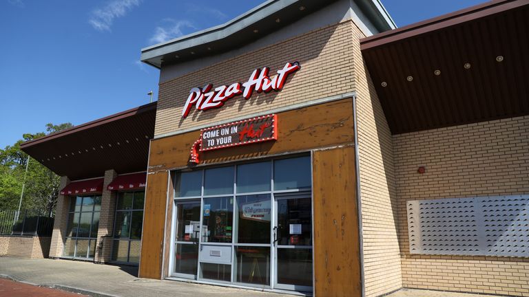 SOUTHAMPTON, ENGLAND - APRIL 19: A Pizza Hut restaurant is seen closed due to the current coronavirus (COVID-19) pandemic on April 19, 2020 in Southampton, England. In a press conference on Thursday, First Secretary of State Dominic Raab announced that the lockdown will remain in place for at least 3 more weeks. The Coronavirus (COVID-19) pandemic has spread to many countries across the world, claiming over 140,000 lives and infecting more than 2 million people. (Photo by Naomi Baker/Getty Images)