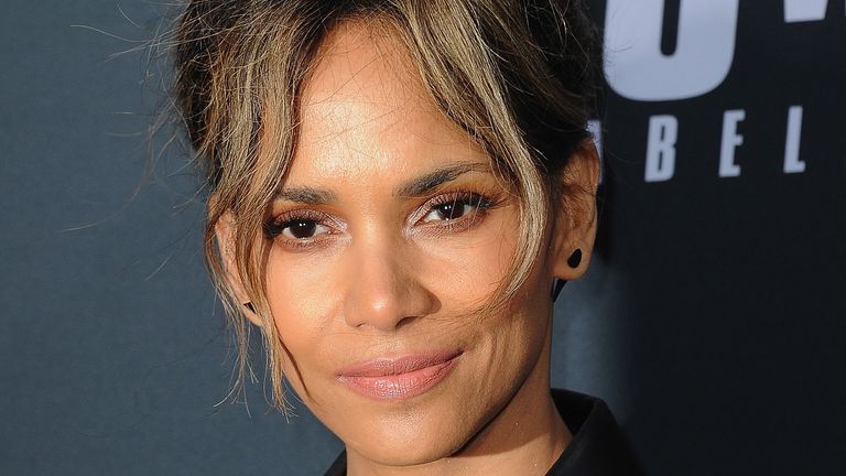 Halle Berry Apologises For Saying She Wanted To Play Transgender