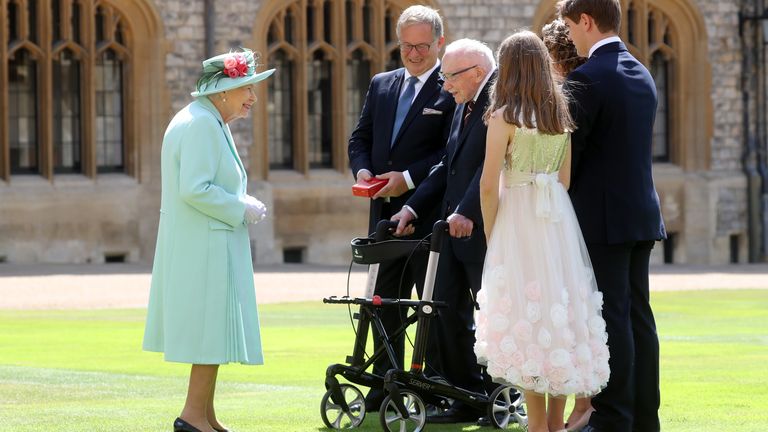 Captain Tom Moore Knighted By The Queen During Private Ceremony At Windsor Castle Uk News Sky News