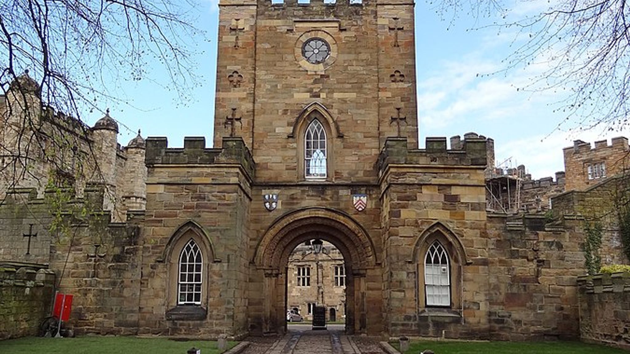 University Offers Cash To Students Willing To Defer For A Year UK University Offers Cash To Students Willing To Defer For A Year UK