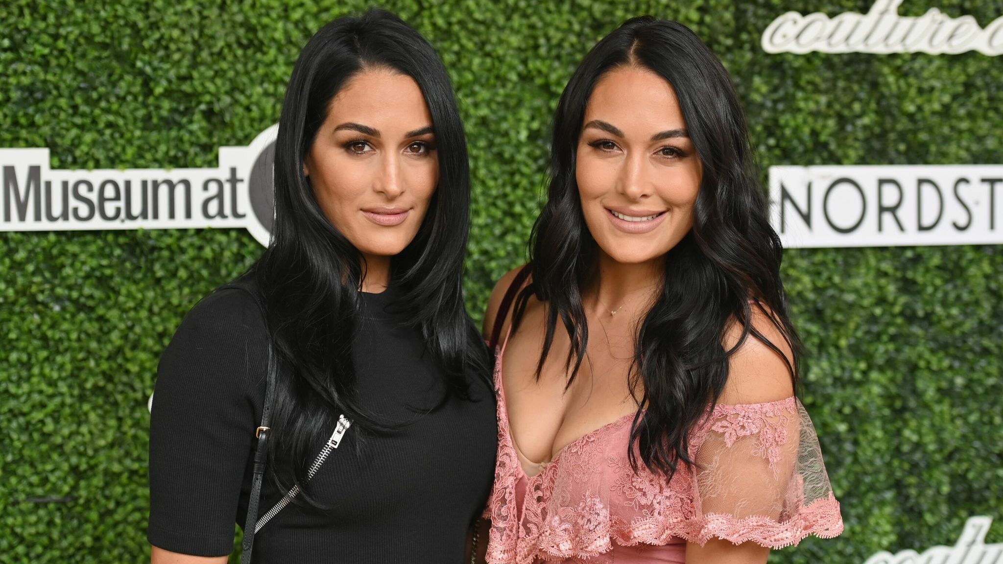 Wwe Divas And Reality Star Twins Nikki And Brie Bella Give Birth A Day Apart Laser 1011 Fm 