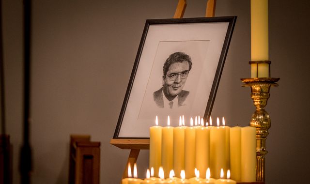 John Hume: Messages from Pope Francis, Dalai Lama and Bono read at funeral of Northern Ireland politician