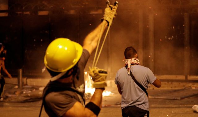 Beirut explosion: Government ministers quit as violent protests grip Beirut after blast