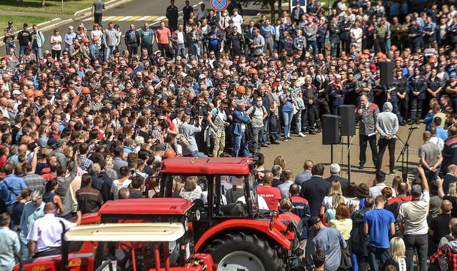 Belarus election recount demanded as pressure grows for EU to intervene