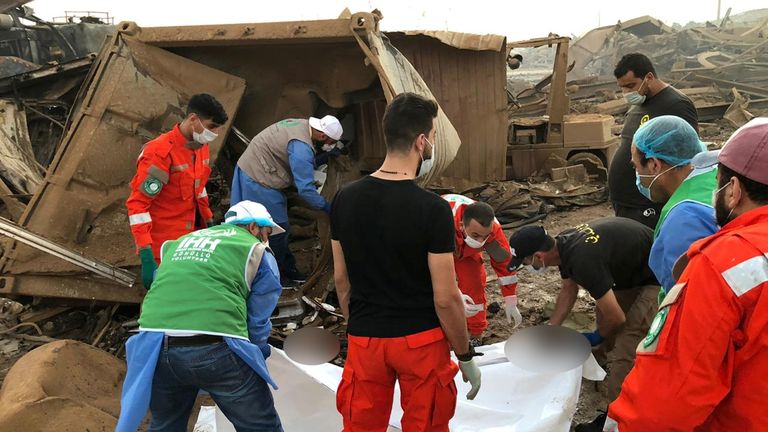  SENSITIVE MATERIAL. THIS IMAGE MAY OFFEND OR DISTURB    Members of Turkey&#39;s Humanitarian Relief Foundation (IHH) help local medics to carry a casualty at the site of Tuesday&#39;s blast in Beirut&#39;s port area, Lebanon August 5, 2020. Humanitarian Relief Foundation (IHH)/Handout via REUTERS ATTENTION EDITORS - THIS PICTURE WAS PROVIDED BY A THIRD PARTY. NO RESALES. NO ARCHIVE.