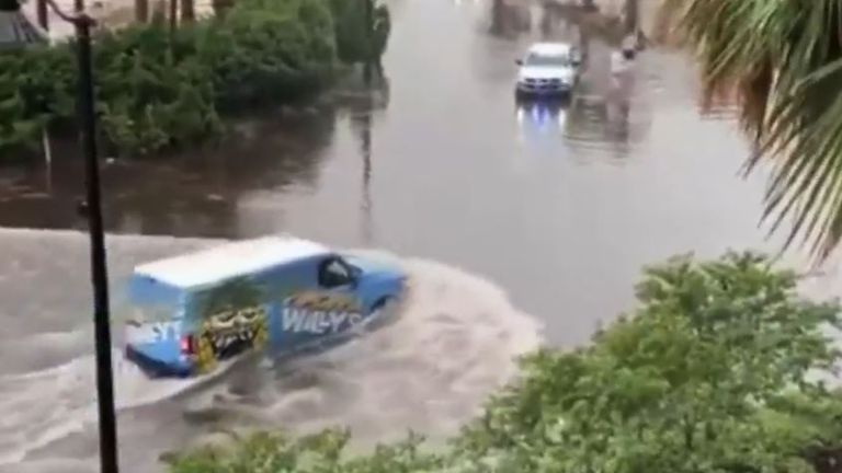 Florida streets hit by flooding after severe storm