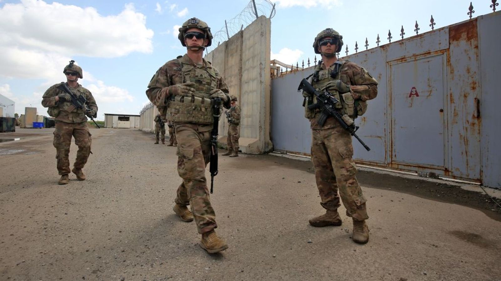 us-military-to-withdraw-more-than-2000-troops-from-iraq-world-news-sky-news