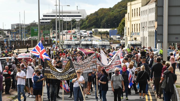 Arrests As Anti Immigration Protesters Clash With Police And Block A20   2372009050145937507 5087719 