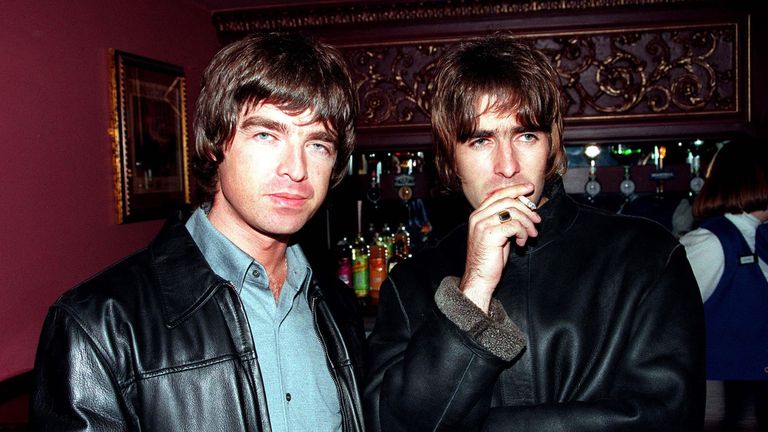 LONDON - 1995: Oasis lead singer Liam Gallagher and brother Noal Gallagher at the opening night of Steve Coogan's comedy show in the West End, London. (Photo by Dave Hogan/Getty Images)