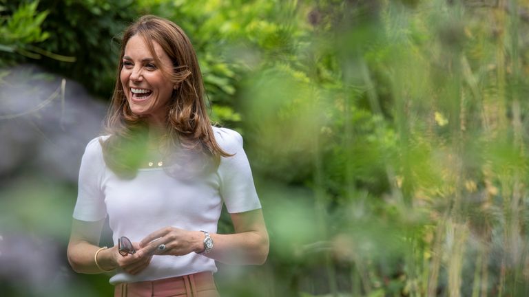 The Duchess of Cambridge spending the day learning about the importance of parent-powered initiatives, hearing from families and key organisations about the ways in which peer support can help boost parent wellbeing. .Here, Her Royal Highness in Battersea Park listening directly to parents about their experiences of parent-to-parent support..22 September 2020..Jack Hill/The Times/Rota.
