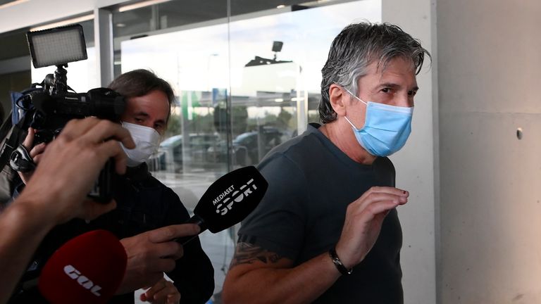 Lionel Messi's father arrives in Barcelona to discuss ...