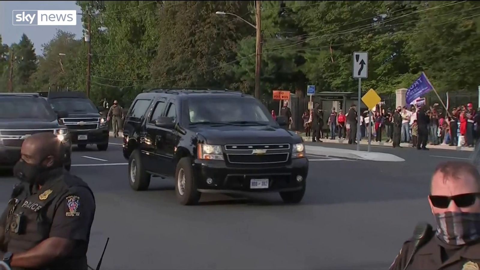 Trump's surprise drive-by greeting | US News | Sky News