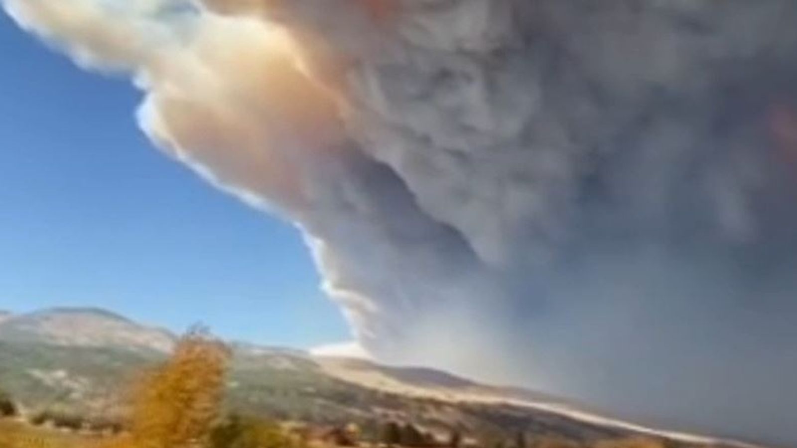 Colorado wildfire largest in state's history as smoke fills the