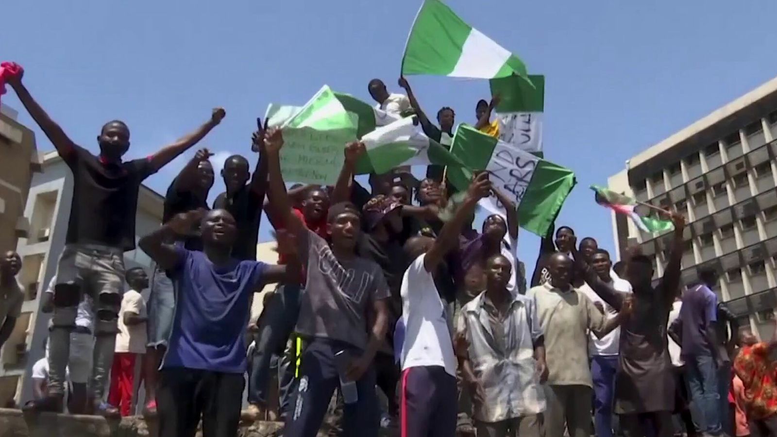 End SARS protests 'hijacked by hoodlums' | World News | Sky News