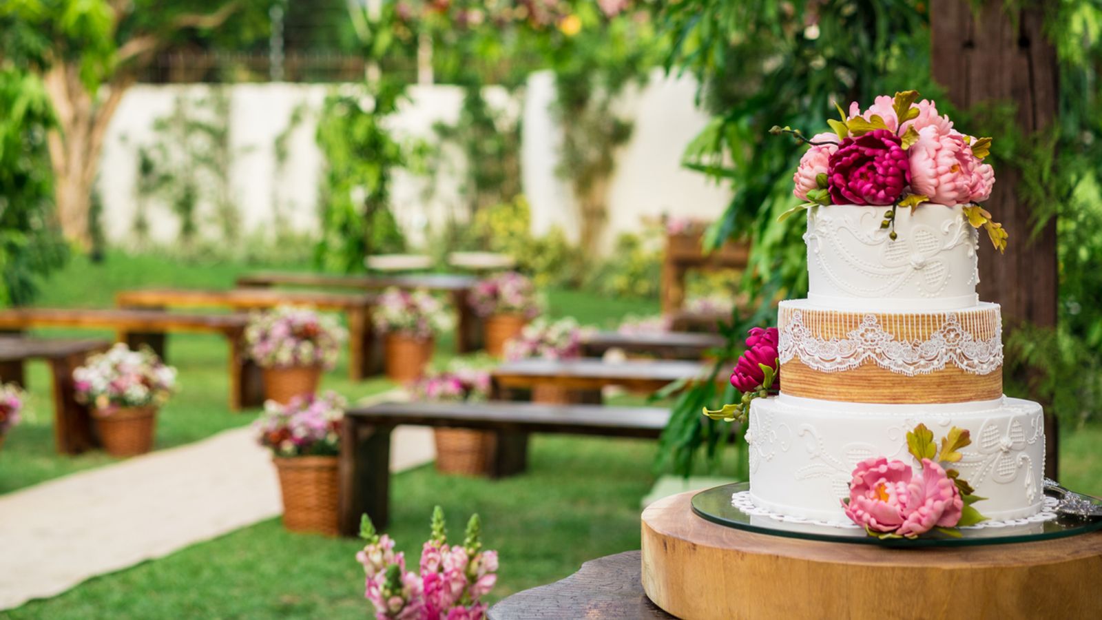 Coronavirus: Advice on wedding cancellation refunds due to pandemic