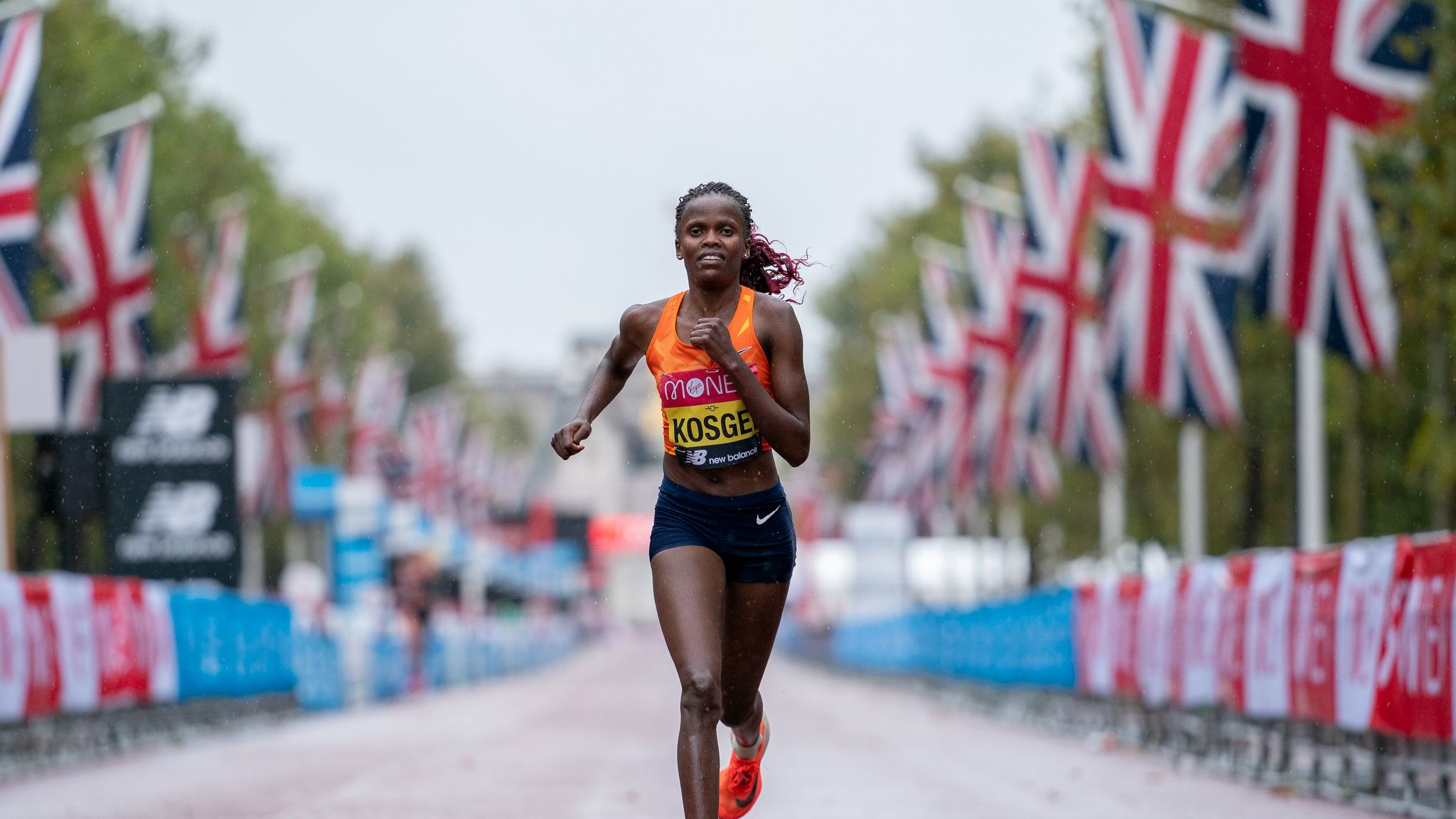 London Marathon: Shura Kitata Wins Race As World Record Holder Eliud ...