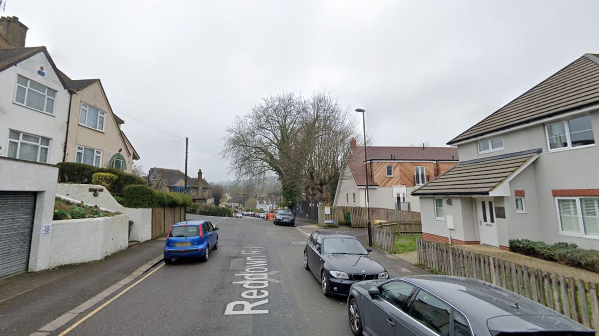 Murder inquiry launched after man found dead in south London flat UK