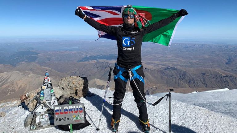 Akke Rahman has broken a UK record climbing Mount Elbrus