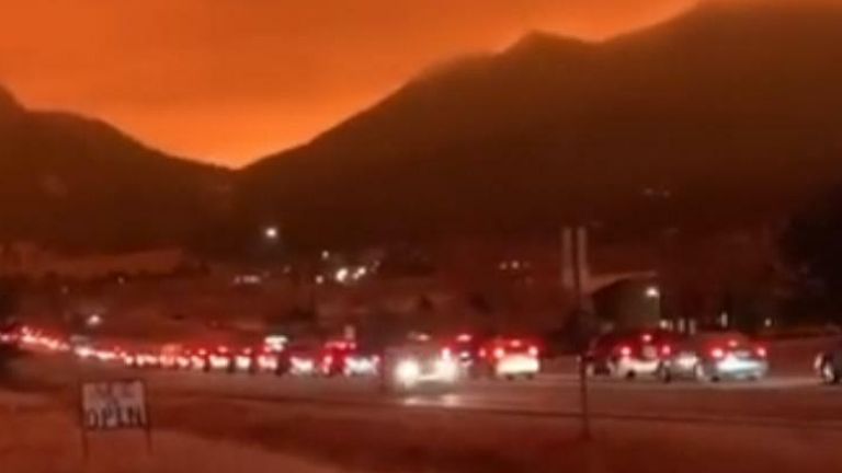 Long line of cars backed up as people flee Estes Park