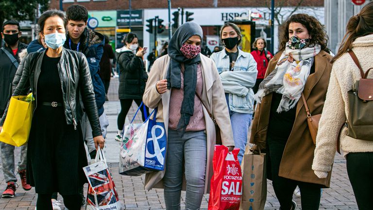 Crowds of shoppers in Kingston High Street. London. Pic: Amer Ghazzal/Shutterstock