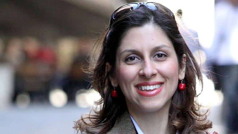 Photo de dossier de famille non datée de Nazanin Zaghari-Ratcliffe dont le mari, Richard, a déclaré que l'utilisation présumée de prisonniers par l'Iran comme "collatéral" sur un différend de plusieurs millions de livres avec le Royaume-Uni est "complètement scandaleux.