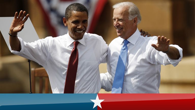 US Democratic presidential candidate Senator Barack Obama (D-IL) waves with his vice presidential running mate Senator Joe Biden (D-DE) at the Old State Capitol in Springfield, Illinois, August 23, 2008. REUTERS/John Gress (UNITED STATES) US PRESIDENTIAL ELECTION CAMPAIGN 2008 (USA)