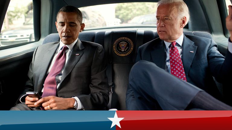 F7NK6N US President Barack Obama and  Vice prsident Joe Biden travel from White House to Ronald Reagan Building in Washington, July 21, 2010