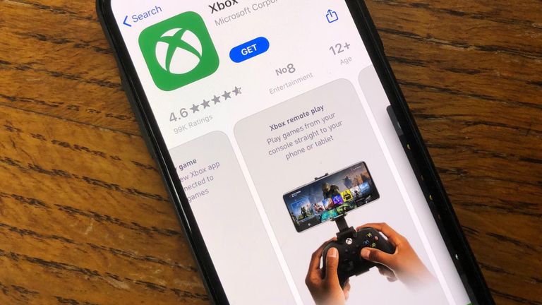 The updated Xbox app allows iPhone users to play games remotely