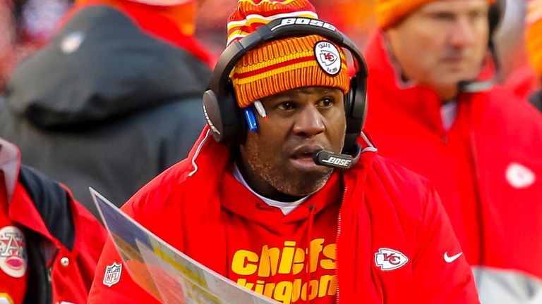 KANSAS CITY, MO - JANUARY 19: Kansas City Chiefs offensive coordinator Eric Bieniemy watches fourth quarter game action with head coach Andy Reid of the Kansas City Chiefs during the third quarter of the AFC Championship game against the Tennessee Titans at Arrowhead Stadium on January 19, 2020 in Kansas City, Missouri. (Photo by David Eulitt/Getty Images)