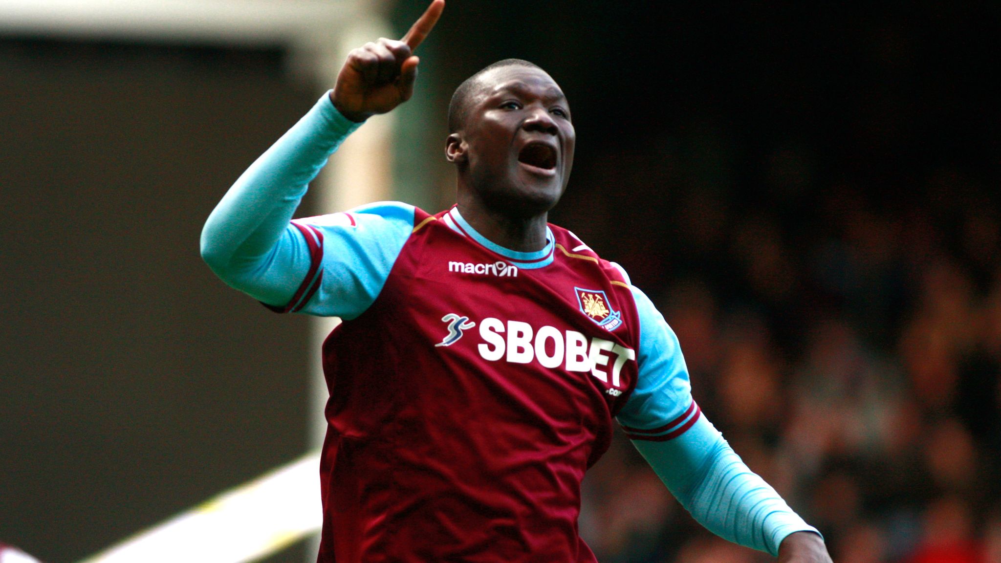 Former Senegalese footballer Papa Bouba Diop dies aged 42 after long illness-Sports News , Firstpost