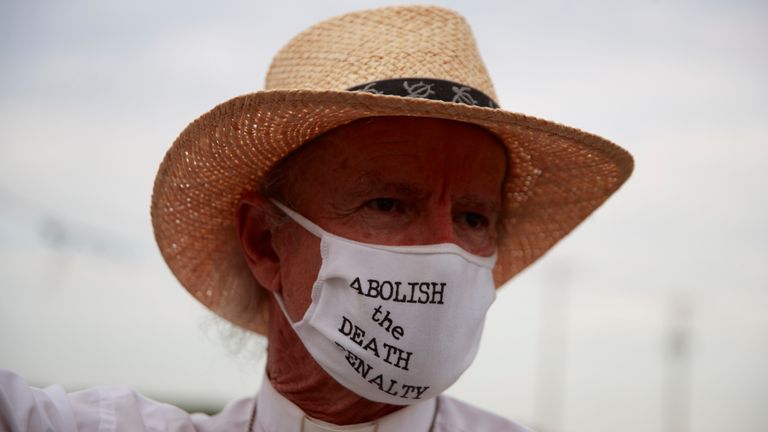 Reverend Bill Breeden stands outside the Terre Haute Federal Correctional Complex to protest before death row inmate Wesley Ira Purkey was scheduled to be executed by lethal injection. Purkey&#39;s execution scheduled for 7 p.m., was delayed by a judge. Purkey suffers from Dementia, and Alzheimer&#39;s disease. Wesley Ira Purkey was convicted of a gruesome 1998 kidnapping and killing. (Photo by Jeremy Hogan / SOPA Images/Sipa USA)