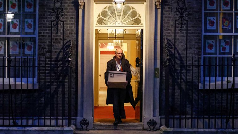 Dominic Cummings leaves Downing Street