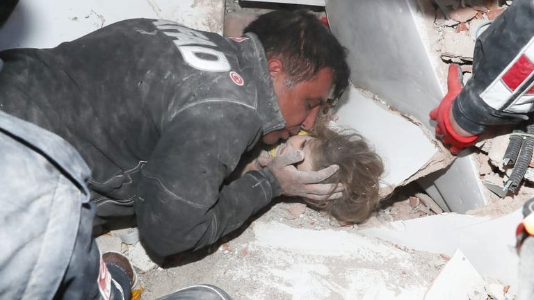 Rescue workers pull a 4-year-old girl, Ayda Gezgin, from the rubble of a collapsed building after an earthquake in the Aegean port city of Izmir, Turkey November 3, 2020. Turkey's Disaster and Emergency Management Presidency (AFAD)/Handout via REUTERS ATTENTION EDITORS - THIS PICTURE WAS PROVIDED BY A THIRD PARTY. NO RESALES. NO ARCHIVE.