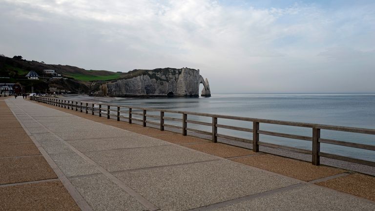 ETRETAT, FRANCE - NOVEMBER 07: A view of the empty boardwalk on November 07, 2020 in Etretat, France. As Europe revisits surging COVID-19 infection rates similar to the first wave, countries tighten restrictions with new lockdowns. Governments have been left scrambling to save small businesses from bankruptcy. (Photo by Aurelien Meunier/Getty Images)
