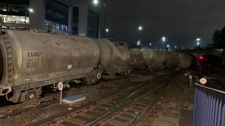 Derailed freight train in Sheffield. Pic: @ahmadelmx