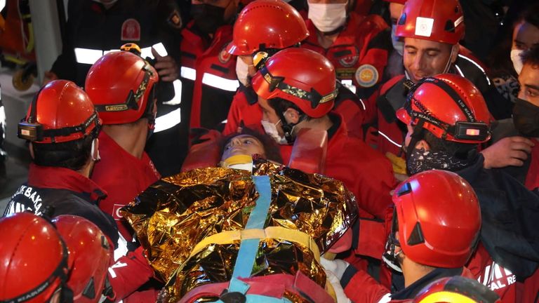 Rescue workers carry Idil Sirin, a 14-year-old survivor, out of a collapsed building after an earthquake in the Aegean port city of Izmir, Turkey November 2, 2020. Turkey&#39;s Disaster and Emergency Management Presidency (AFAD)/Handout via REUTERS ATTENTION EDITORS - THIS PICTURE WAS PROVIDED BY A THIRD PARTY. NO RESALES. NO ARCHIVE.
