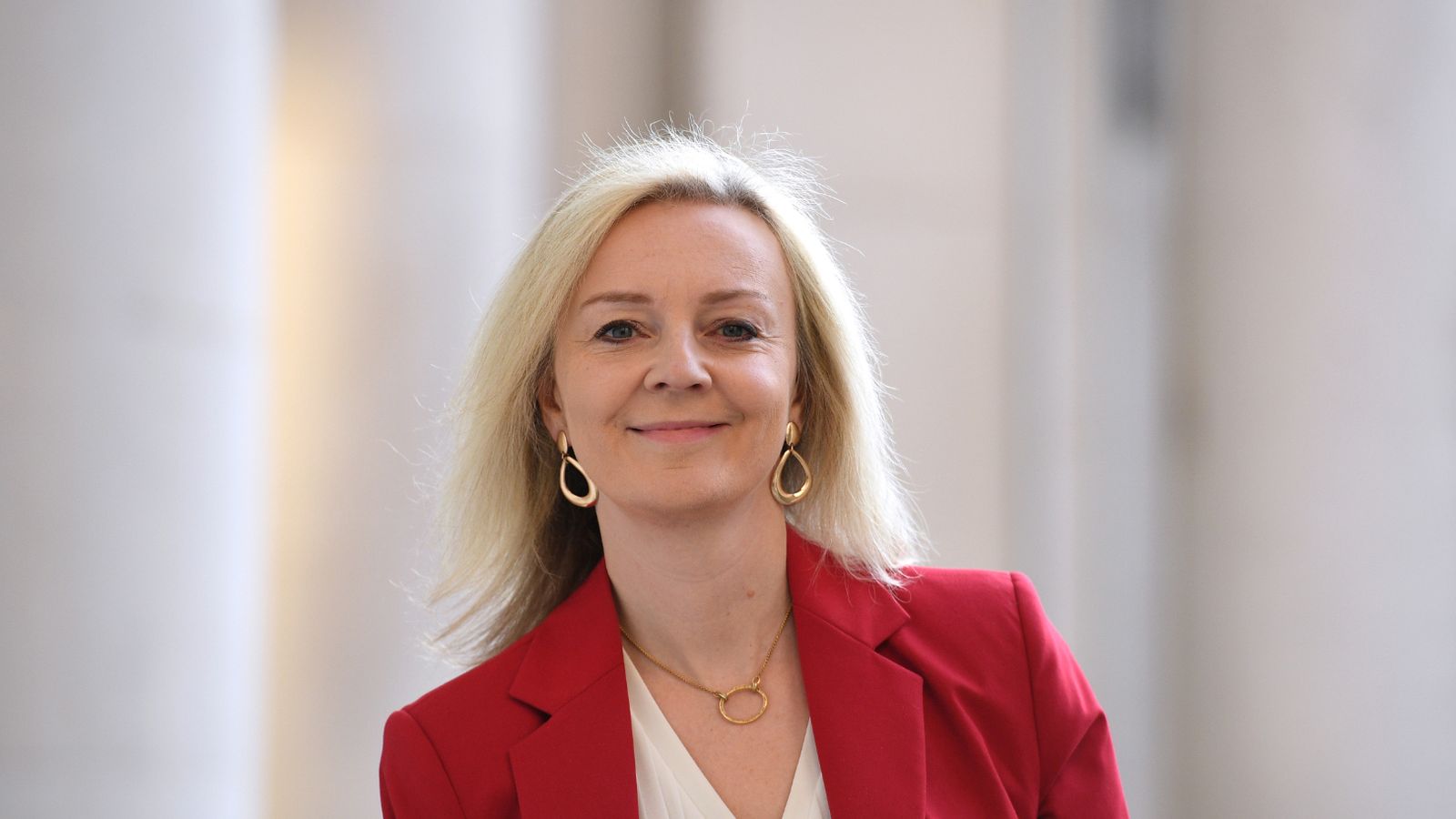 Liz Truss calls for 'facts not fashion' and to 'move beyond' race or gender in equality fight - Vimarsana News