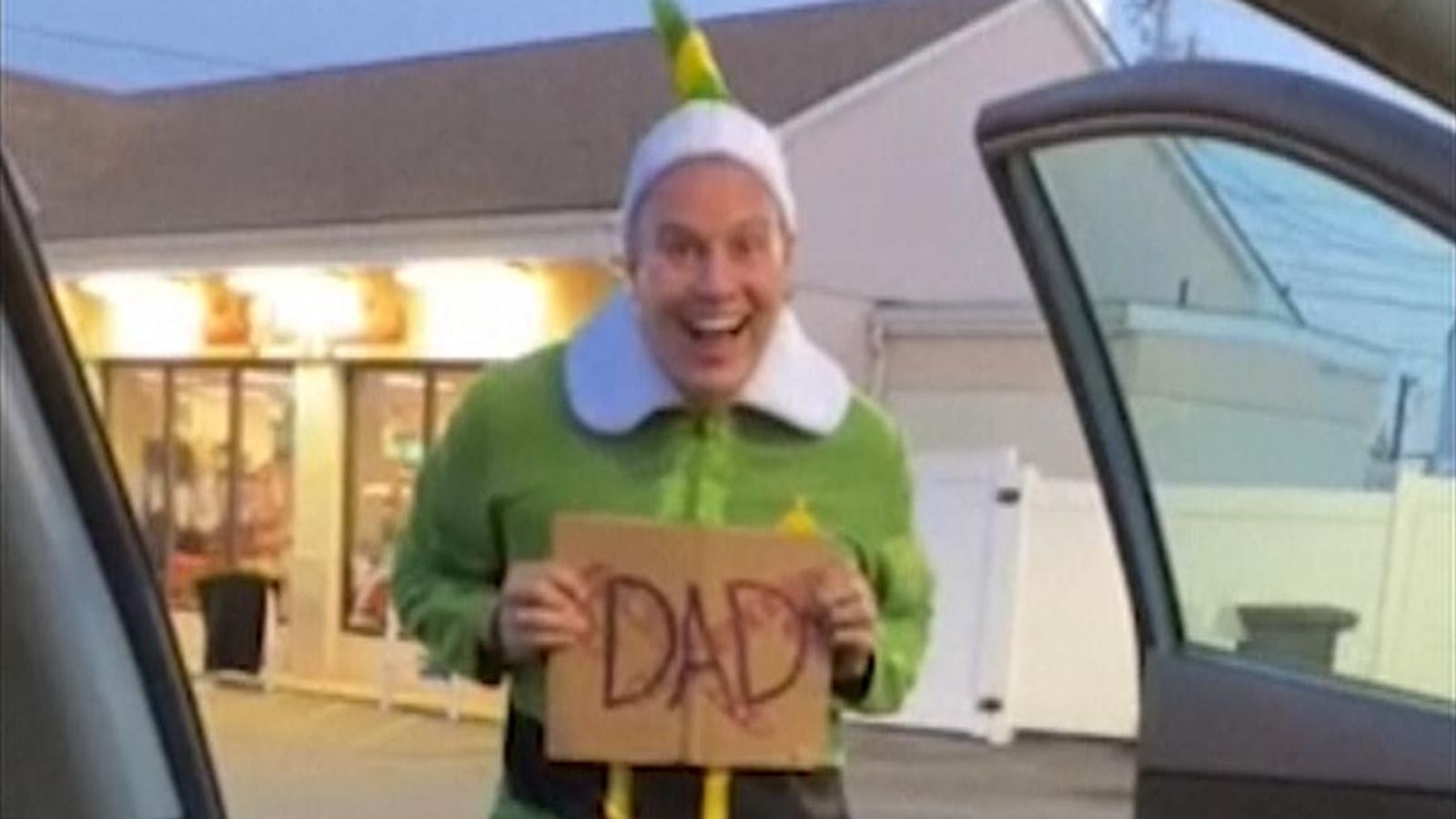 Man meets dad for first time dressed as Elf US News Sky News