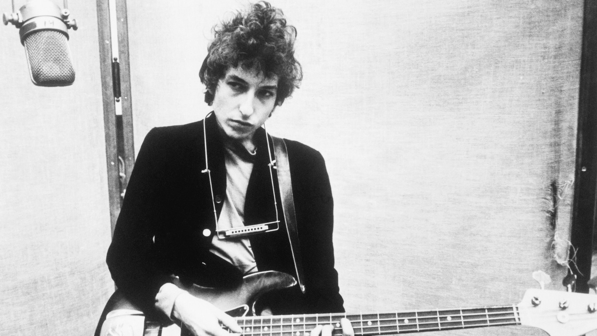 Bob Dylan's entire back catalogue bought in ninefigure deal Ents