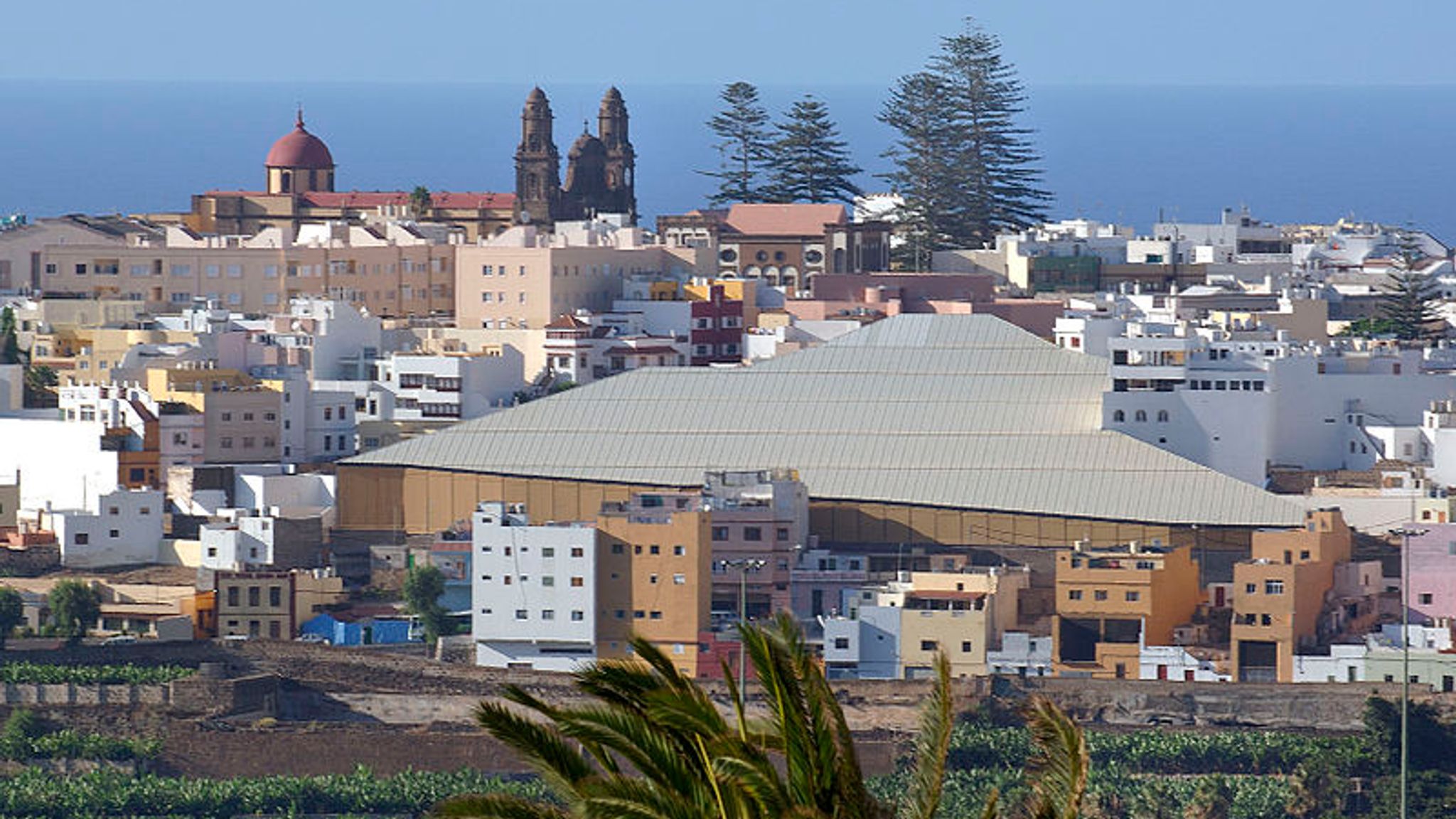 Gran Canaria British pilot among four killed after car falls 250ft