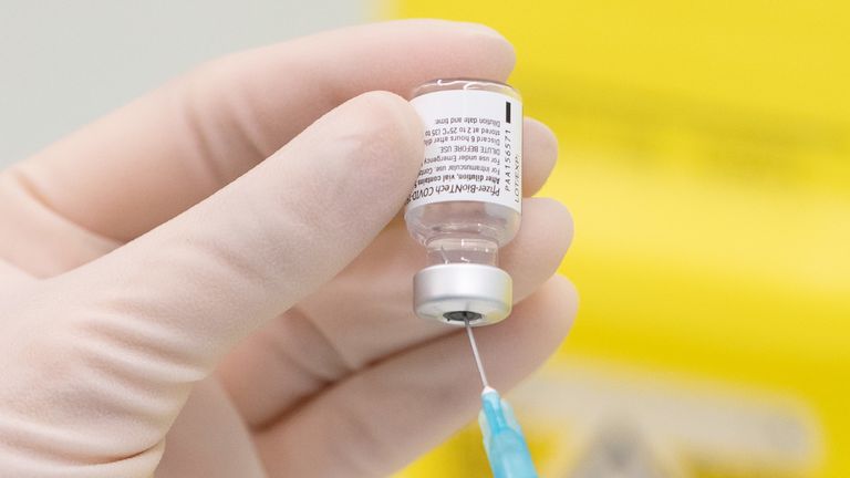 UK to look ‘carefully’ at vaccine dosing but Vallance plays down concerns over protection